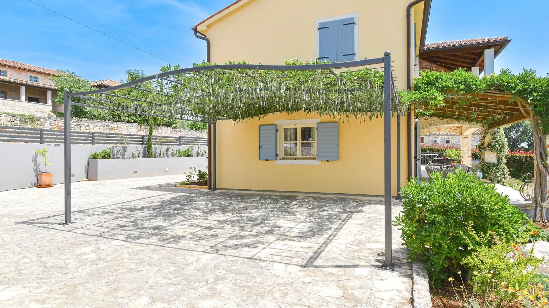 Rustic Villa Azzurra With Pool In Sv Lovrec Medaki